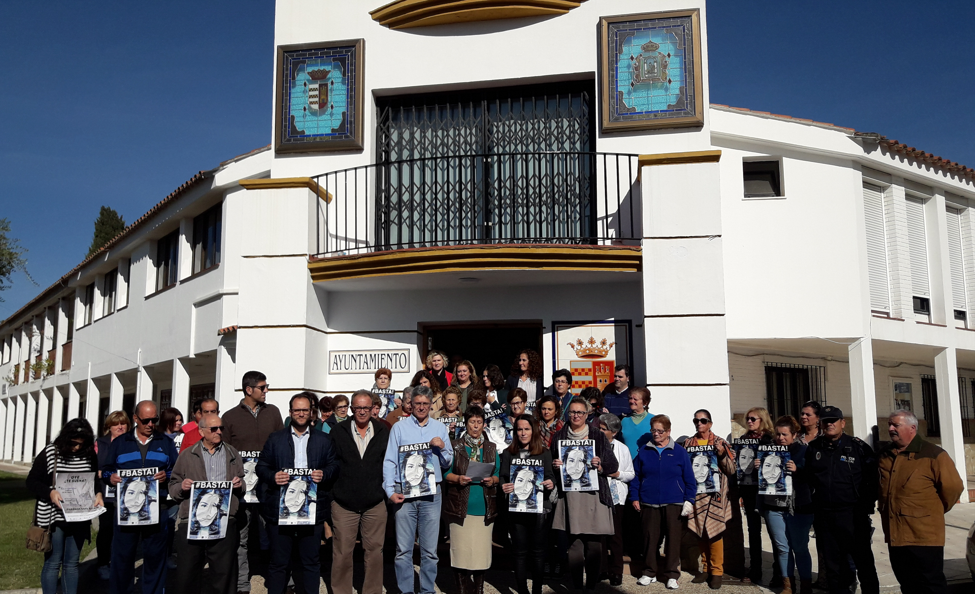 Concentración en repulsa contra la Violencia Hacia Las Mujeres en Castellar de la Frontera