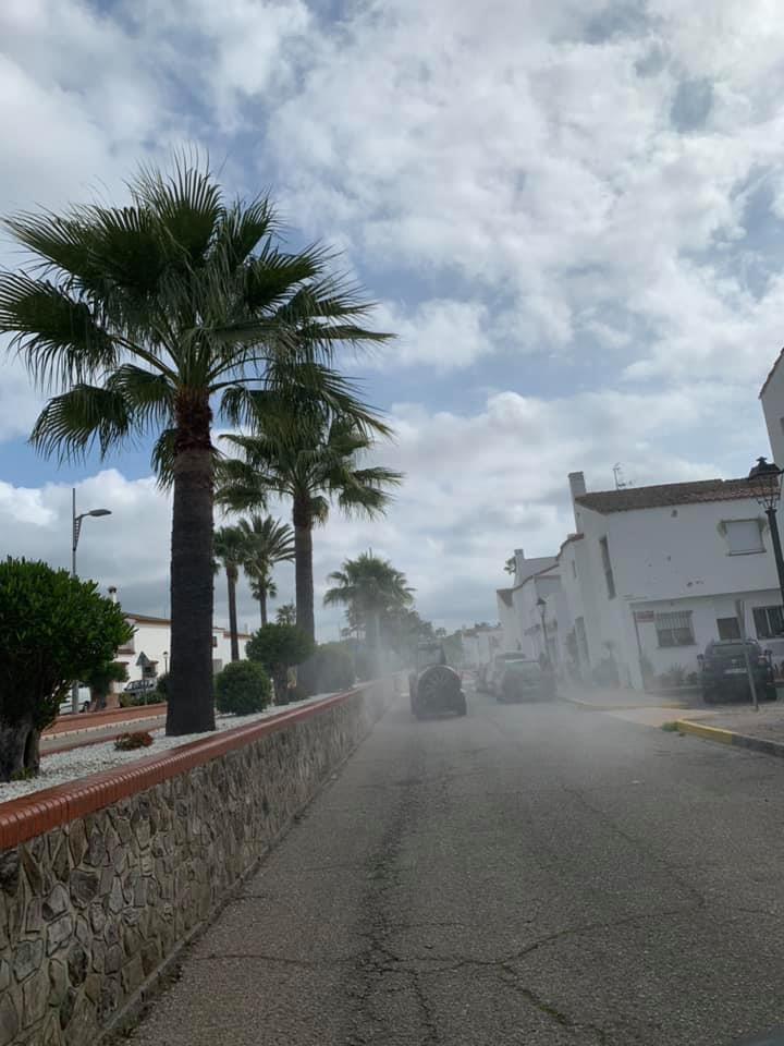 05 Abril 2020 Agricultores Desinfectan Por Tercera Vez Castellar De La Frontera 28