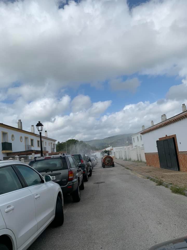 05 Abril 2020 Agricultores Desinfectan Por Tercera Vez Castellar De La Frontera 30