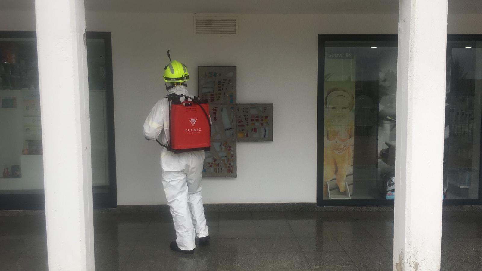 16 Abril 2020 Bomberos Realizan Su Quinto Servicio Desinfectante En Castellar De La Frontera 19