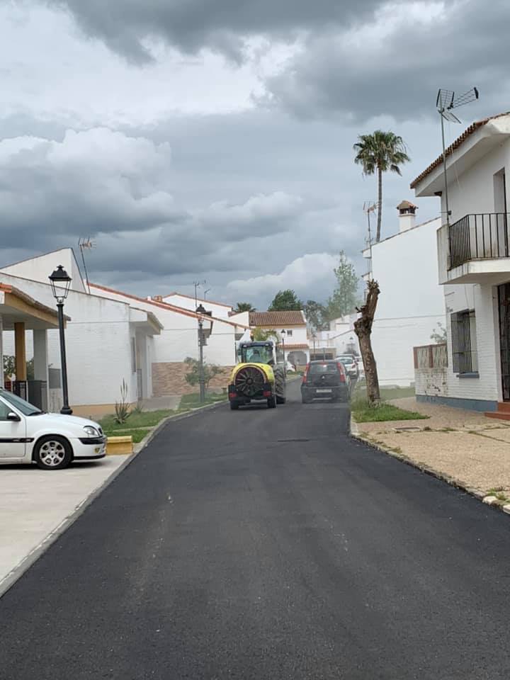 30 Marzo 2020 Agriculores Castellar Desinfectan Con Atomizador 8