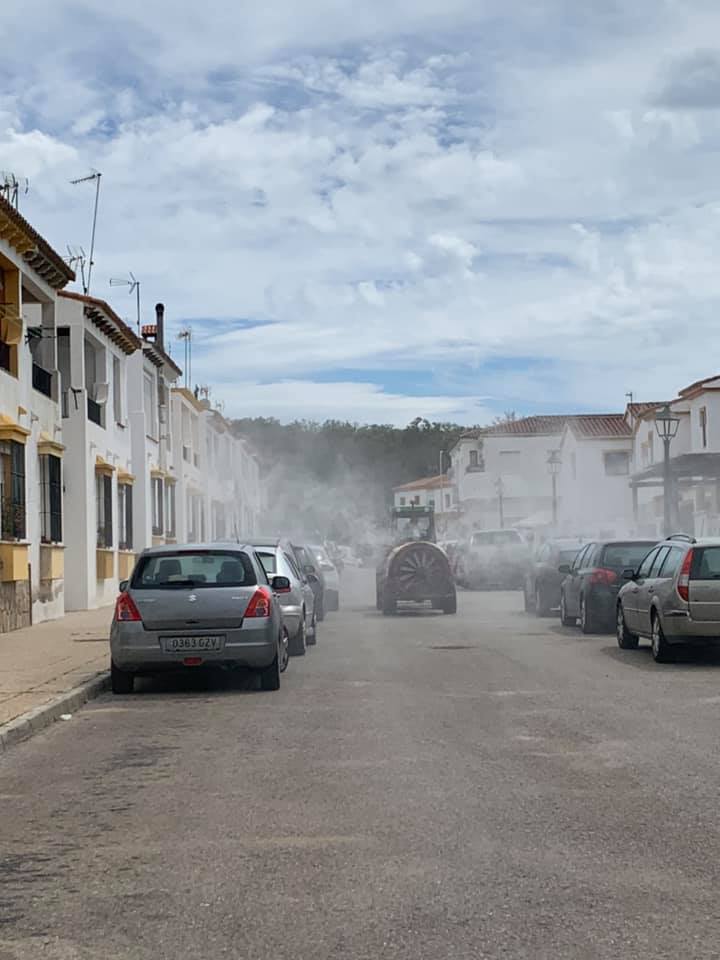 Agricultores Desinfectan Castellar De La Frontera El 30 De Marzo 2020 3