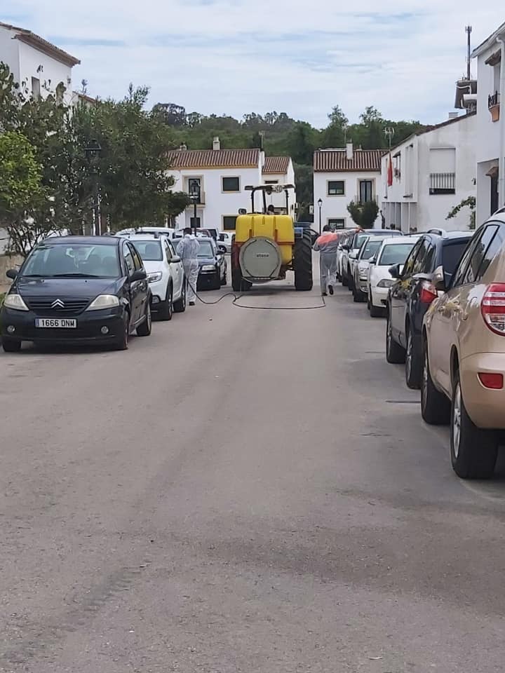Agricultores Desinfectan Castellar De La Frontera El 30 De Marzo 2020 6