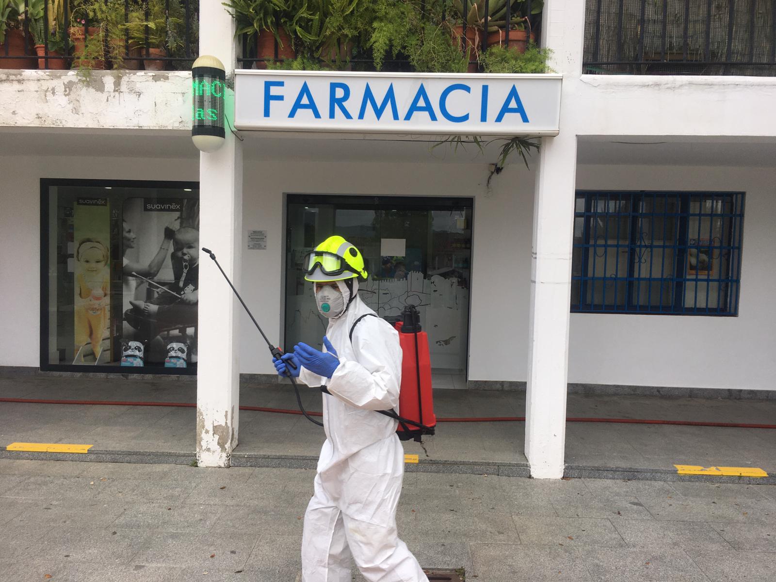 23 Abril 2020   Bomberos Desifectan En Castellar Por Sexta Vez Durante El Estado De Alarma 2