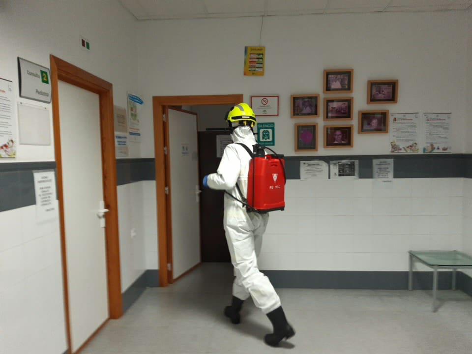 23 Abril 2020   Bomberos Desifectan En Castellar Por Sexta Vez Durante El Estado De Alarma 7