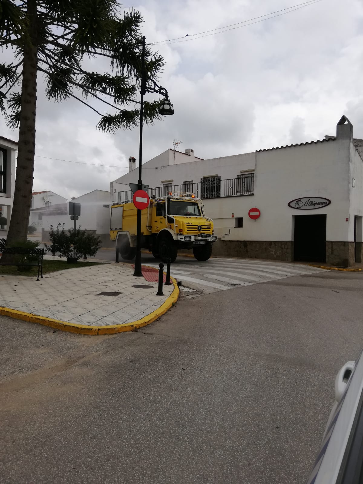 24 Abril 2020 Almoraima Vuelve A Colaborar En La Desinfeccin De Castellar De La Frontera 2