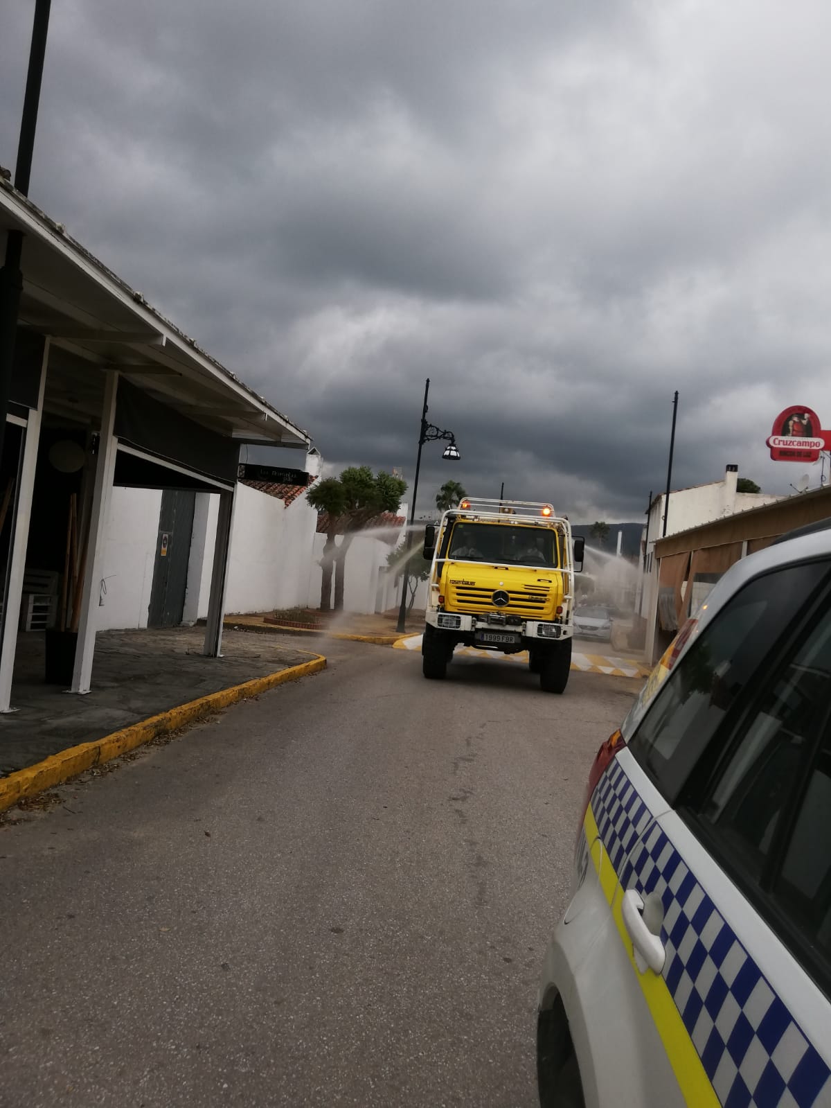 24 Abril 2020 Almoraima Vuelve A Colaborar En La Desinfeccin De Castellar De La Frontera 5