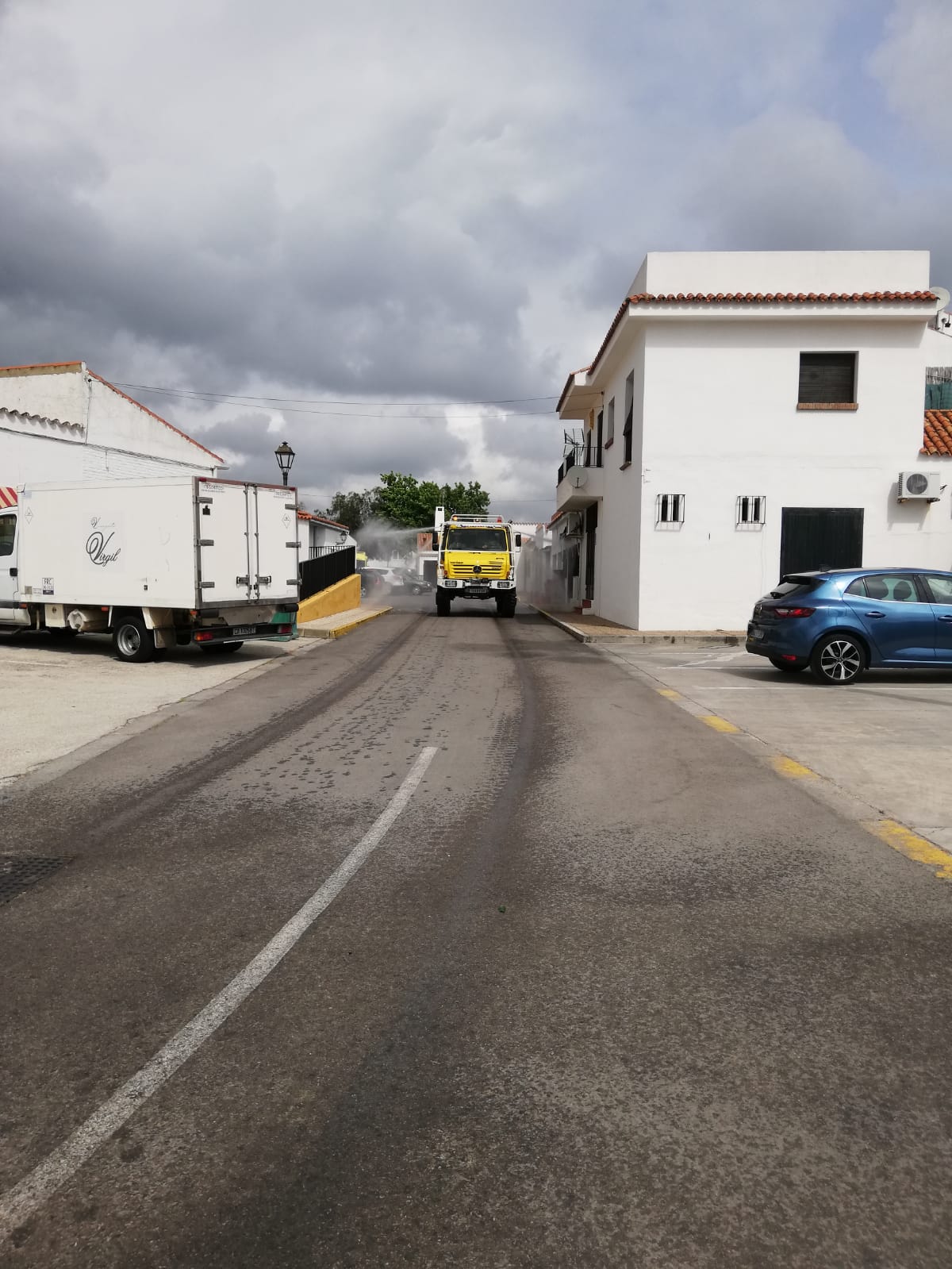 24 Abril 2020 Almoraima Vuelve A Colaborar En La Desinfeccin De Castellar De La Frontera 6