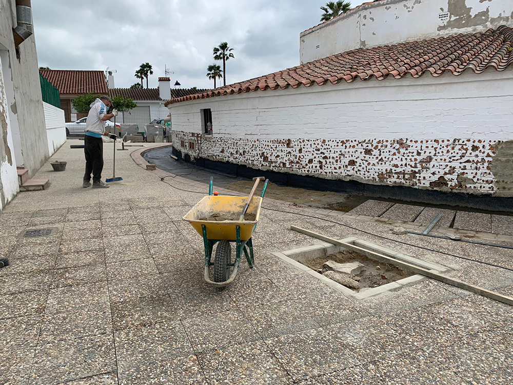 Reforma de los alrededores de la Plaza de Abastos con el Plan Invierte